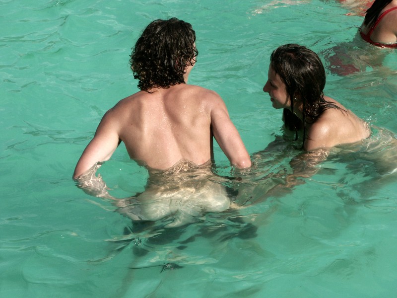 mb050728065.jpg